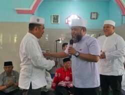 Warga Terima Bantuan Baznas, Helmi Hasan Harap Bisa Bantu Buka Usaha