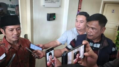 Warga Sawah Lebar Minta Tebing Jalan Diperbaiki, Rahmad Widodo Siap Perjuangkan Anggaran