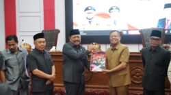 LKPJ 2025: Wagub Mian Paparkan Pertumbuhan Ekonomi Meningkat dan Angka Kemiskinan Menurun