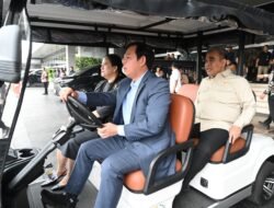 Kompak Naik Buggy, Disupiri Sultan, Pimpinan Parlemen RI Makan Siang Dan Berdiskusi Di Kantin Demokrasi Senayan