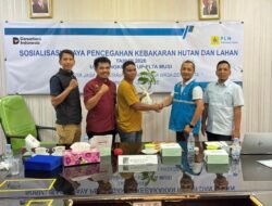 PLN Indonesia Power UBP Bengkulu UP PLTA Musi Gelar Sosialisasi Pencegahan Karhutla dan Pembagian Bibit Pohon Buah Bersama Masyarakat