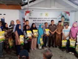 Reses Anggota DPRD Kota Bengkulu Rodi, Warga Tanyakan Masalah Sampah Hingga Penerangan Lampu Jalan RT 09 Bajak