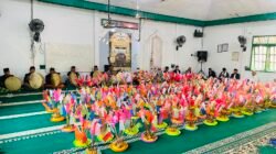 Warga Talang Kering Arak Ratusan Nasi Jambar Sambut Peringatan Maulid Nabi