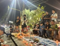 Jurnalis Bengkulu Nyalakan Lilin, Doakan Lima Rekan yang Hilang di Selat Sunda